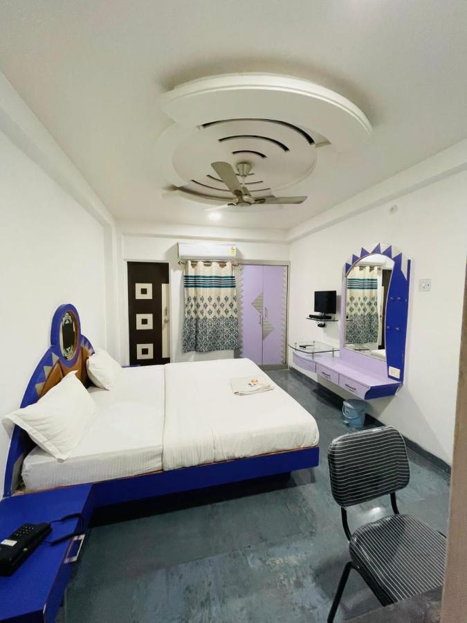 Hotel Holiday Pride Aurangabad  Exterior foto