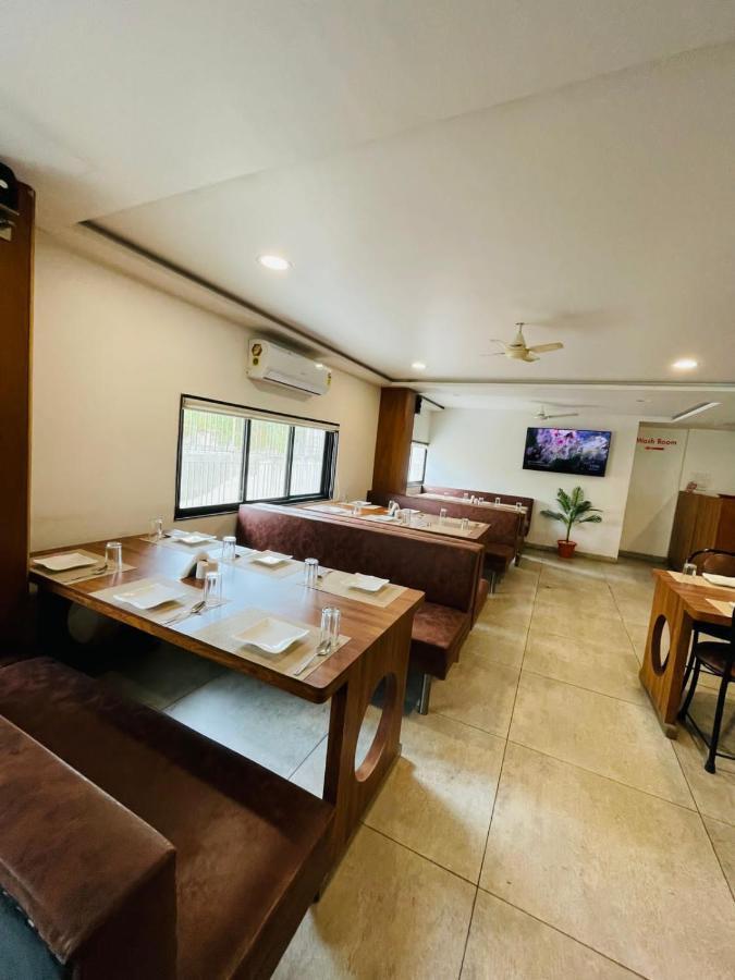 Hotel Holiday Pride Aurangabad  Exterior foto